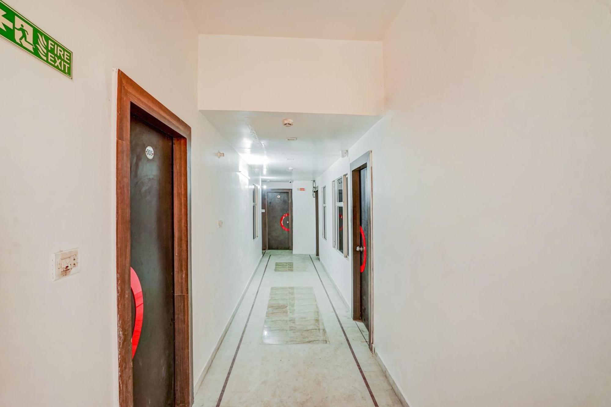Super Hotel O Kaveri Path Formerly Shree Sai Residency Jaipur Exterior photo